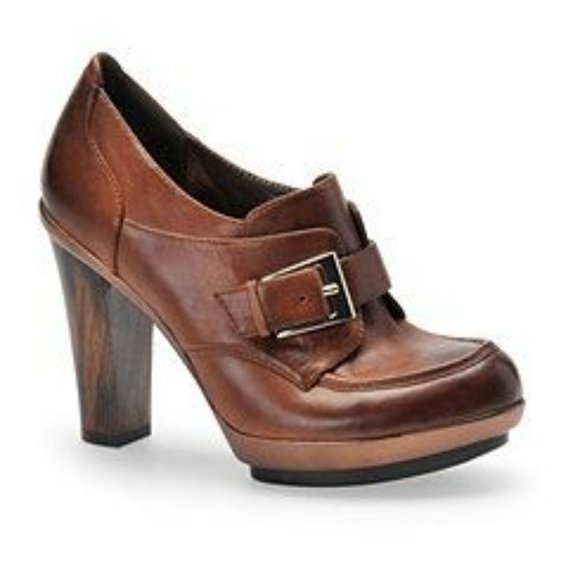 Sofft Shoes - NWOT Sofft Women's Nickelby Tobacco Platform Booties.  SZ 8.5